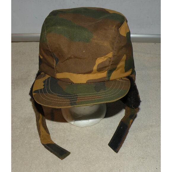 Vtg Gore-Tex Thinsulate Fleece Lined Trapper Hat Ear Flaps Camo Large USA - Picture 1 of 6